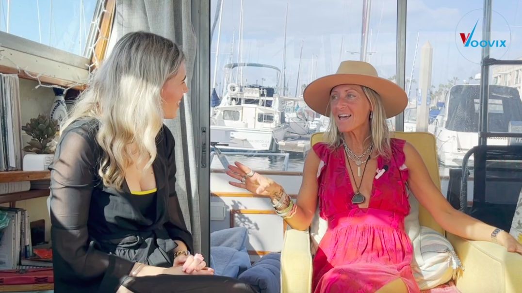 ⁣Exclusive Elizabeth Blake Thomas Interview
